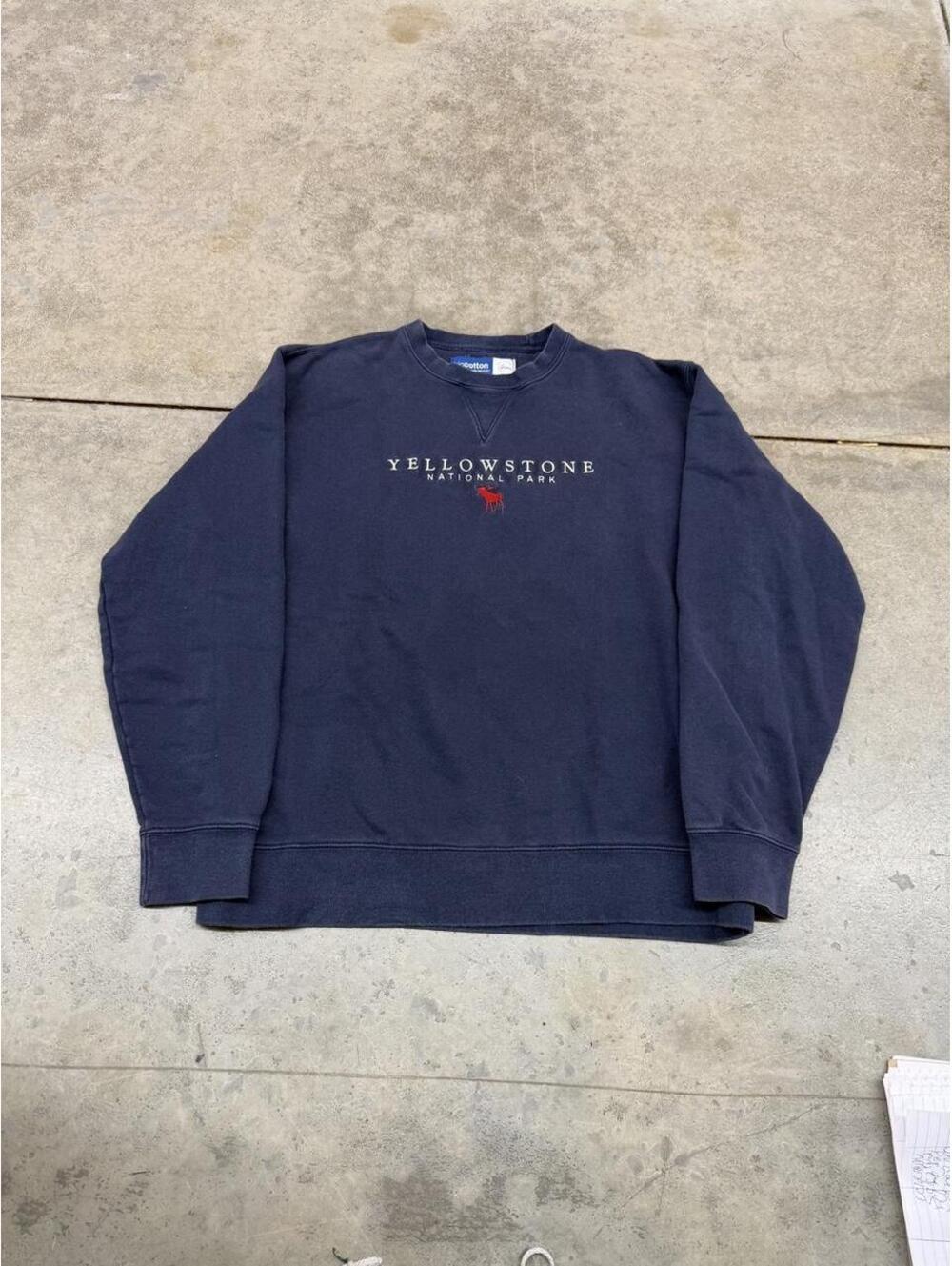 vintage yellowstone national park navy destination crewneck size large